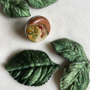 Vintage | Art Nouveau Cabochon Portrait Ring | 6/7